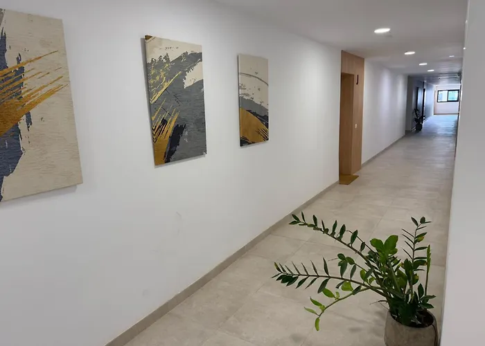 Jade Tower Magic's Fuengirola